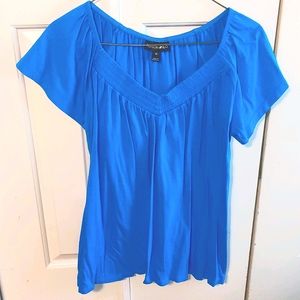 Size medium teal v-neck top